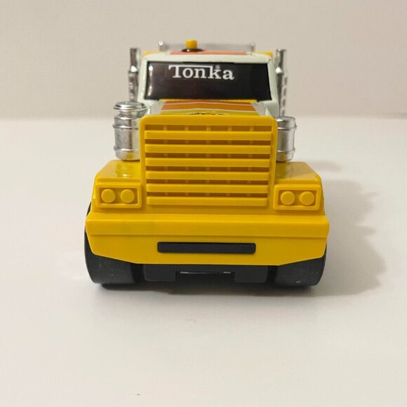 Vintage 80s Yellow Tonka Semi Mack Truck Clutch Popper Made in Japan - Picture 3 of 16